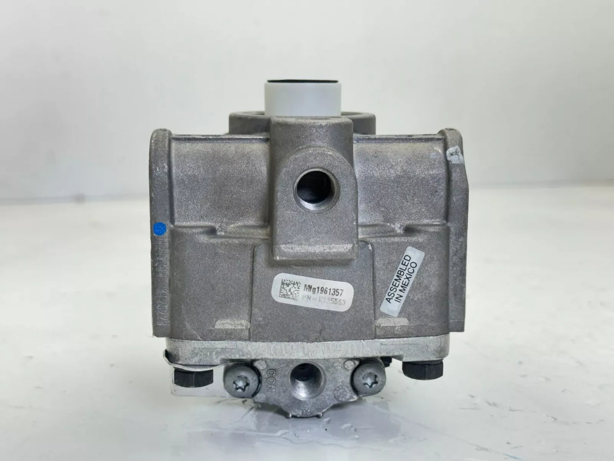 K125563 Genuine Bendix Traction Relay Valve