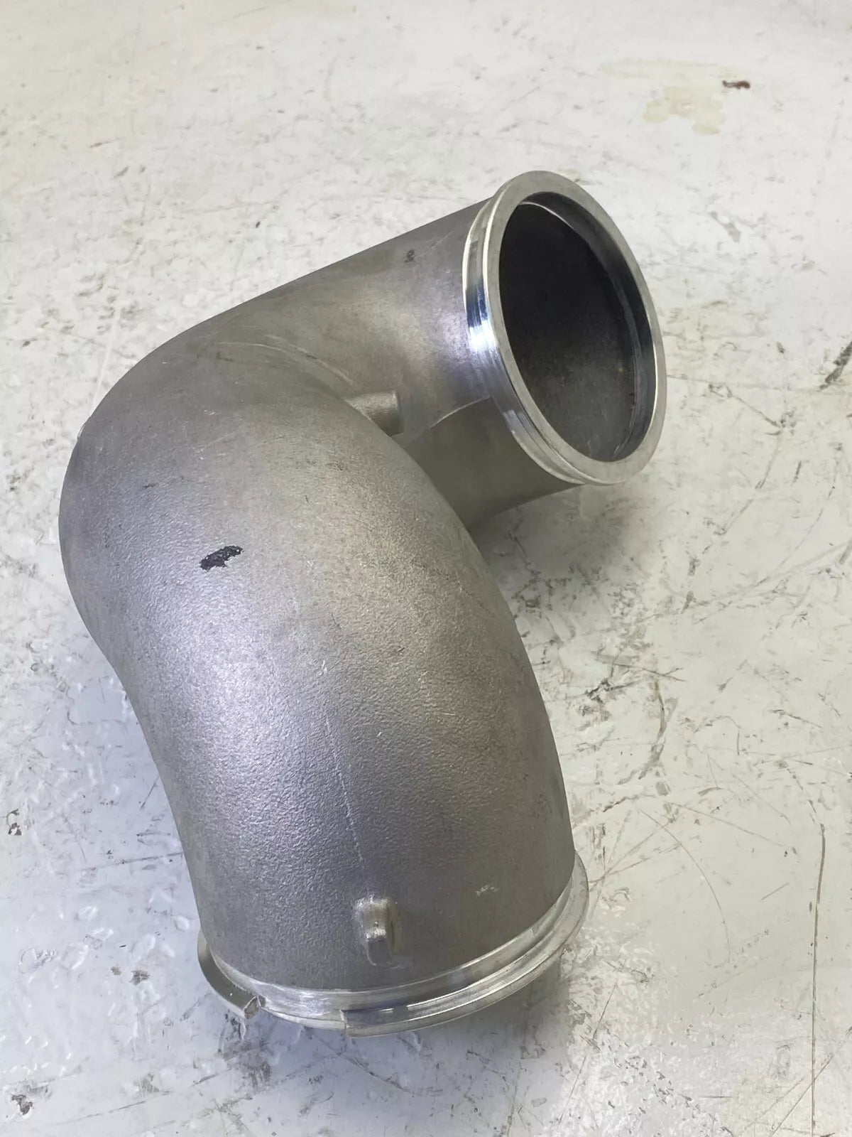 20999364 Genuine Volvo Air Cooler Pipe