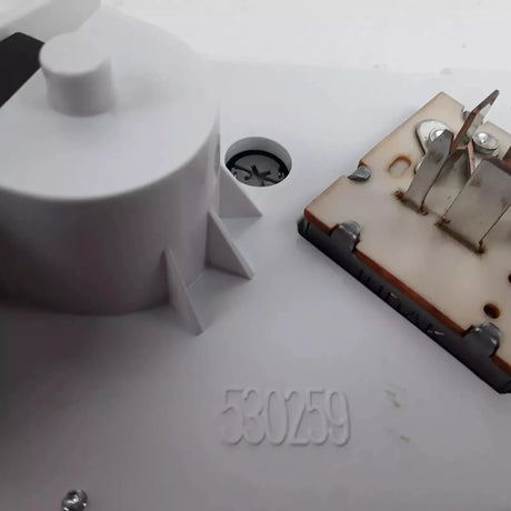 7787880011 Genuine Mack A/C Control Panel - Truck To Trailer