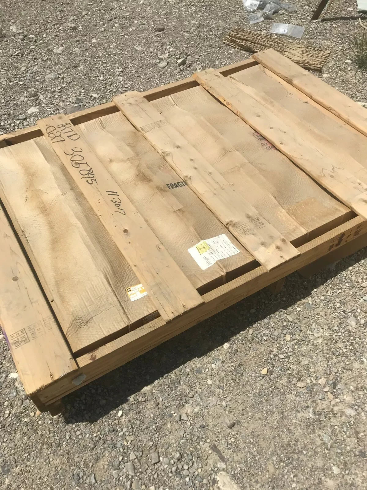 351-9958 CAT Glass - Truck To Trailer