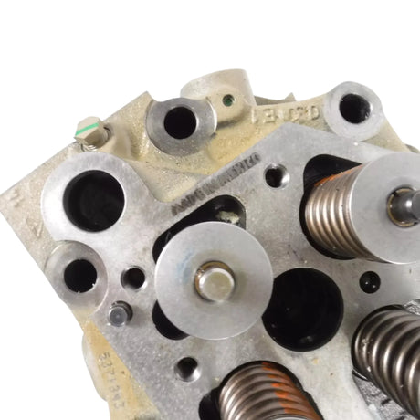 5371843 Cummins Cylinder Head - Truck To Trailer