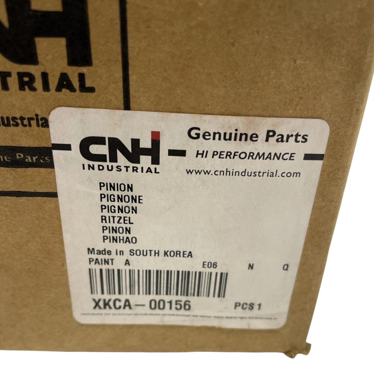 XKCA-00156 Genuine CNH Pinion