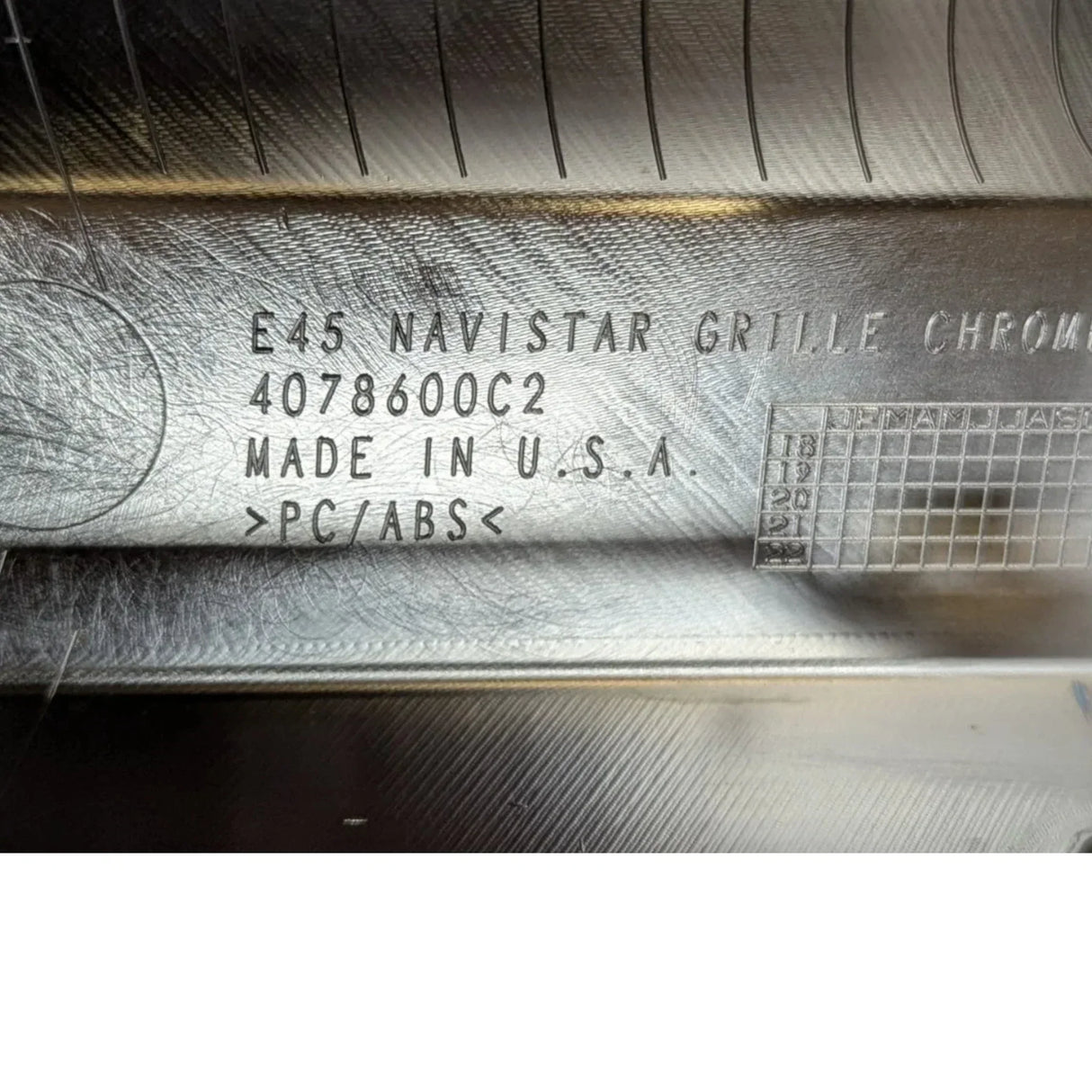 4081829C91 Genuine International Chrome Grille Assembly - Truck To Trailer