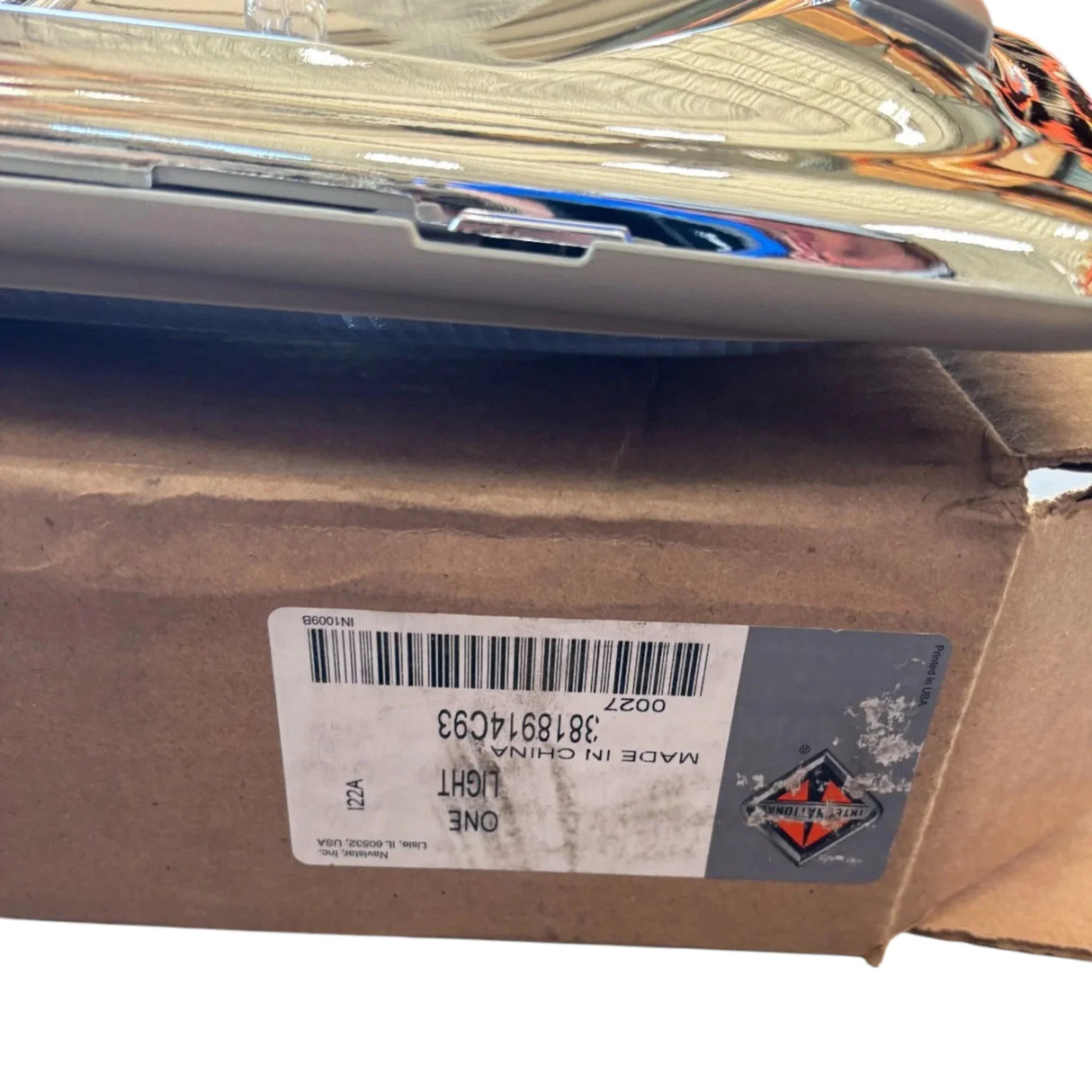 3818914C93 International Dome Light - Truck To Trailer