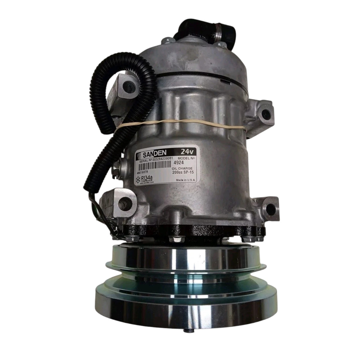 48019378 Genuine CNH A/C Compressor