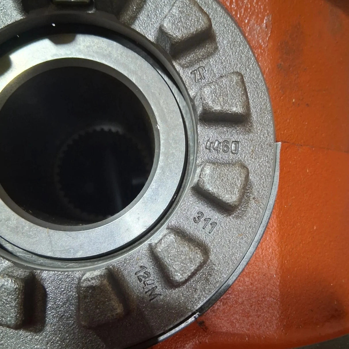 4460015090 ZF Differential Carrier - Truck To Trailer