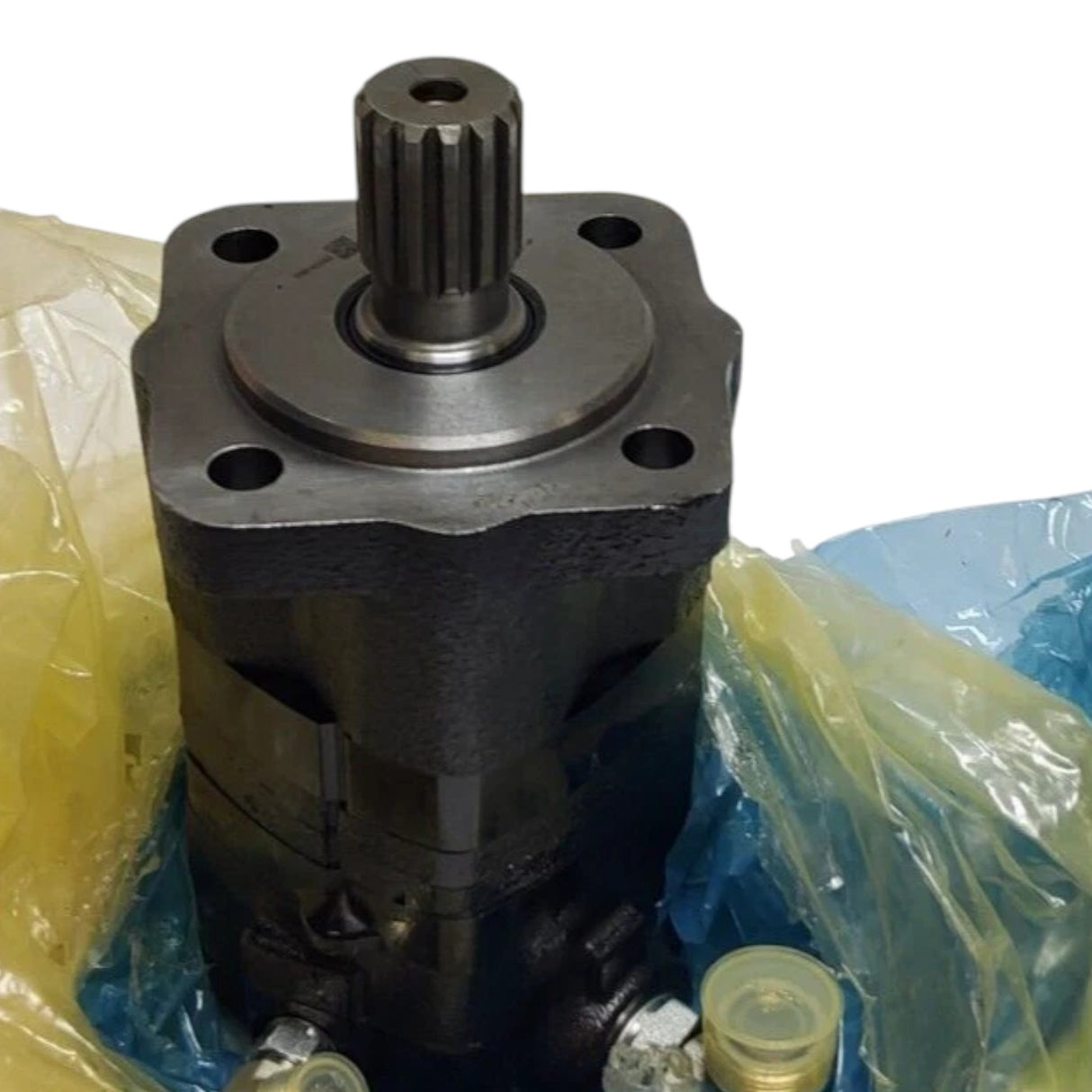 51671457 Genuine CNHi Hydraulic Motor