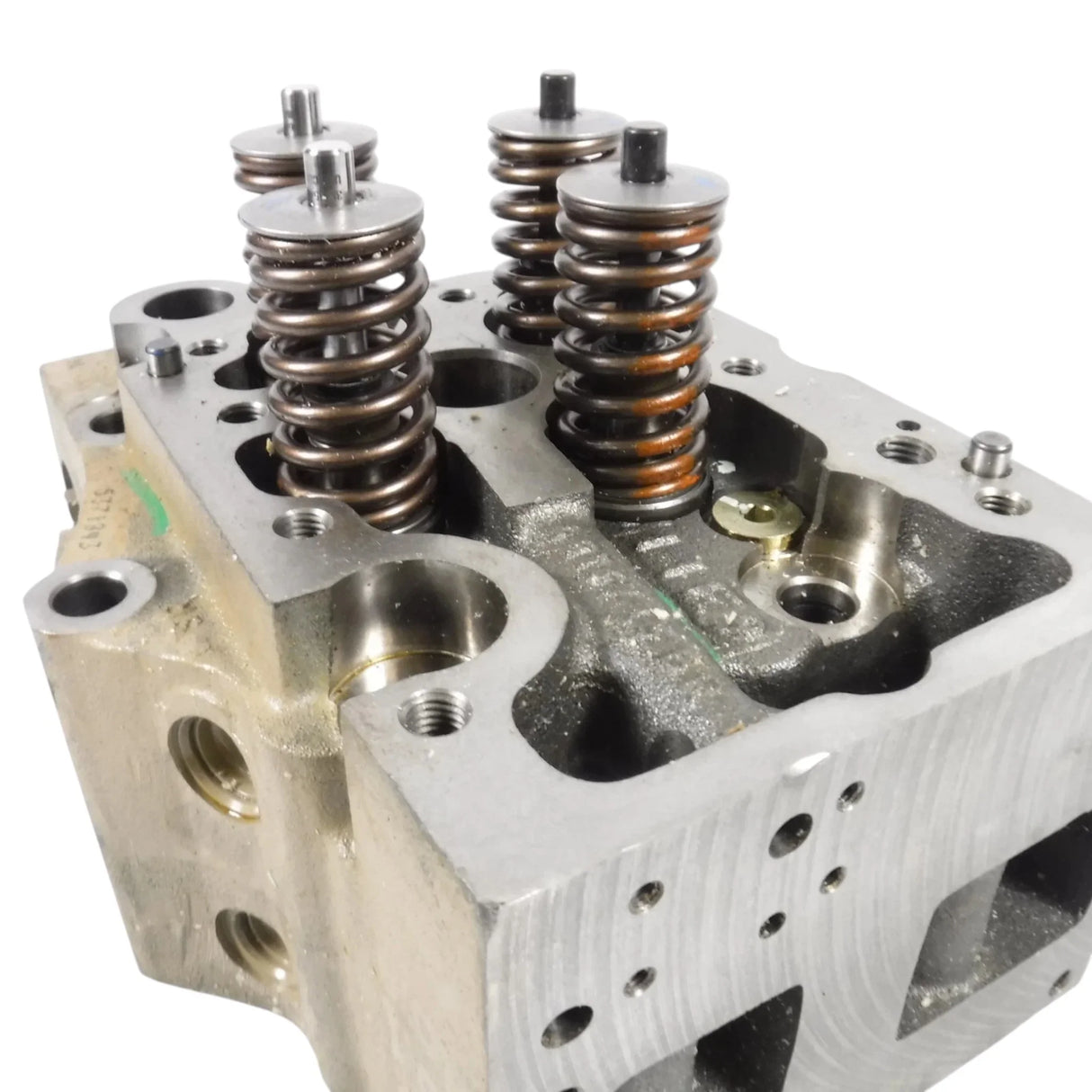 5371843 Cummins Cylinder Head - Truck To Trailer