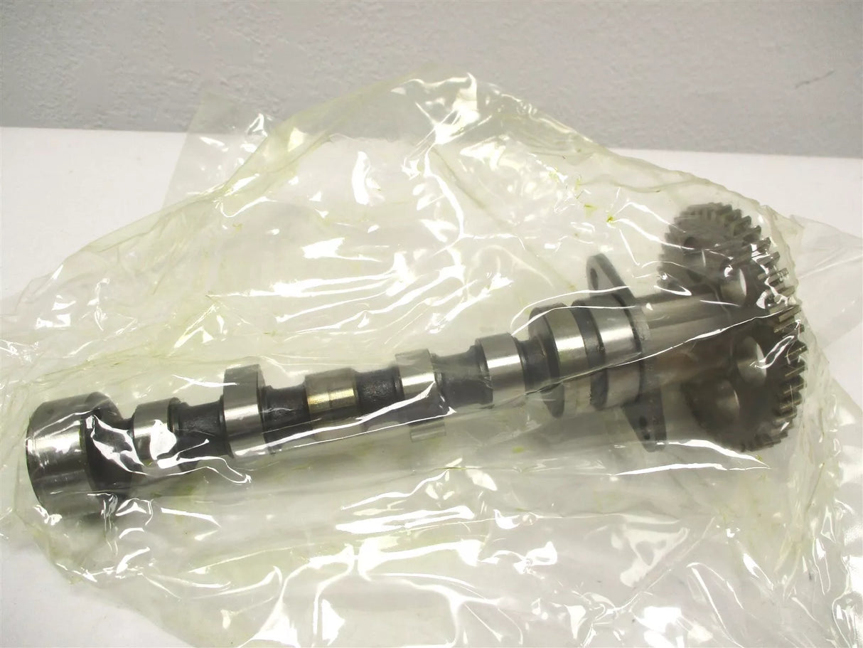 1J952-16120 Kubota Camshaft