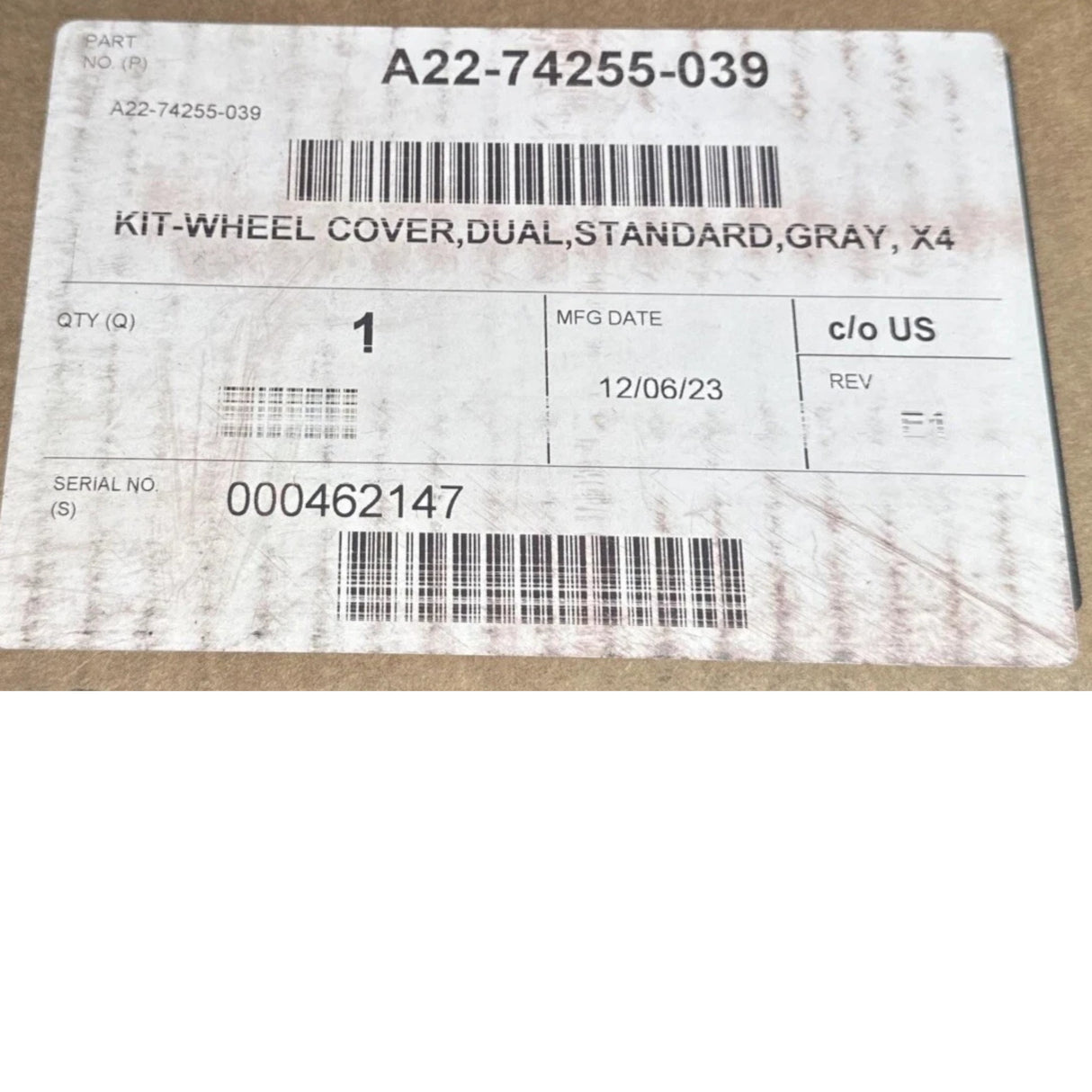 A22-74255-039 Genuine Freightliner Standart Wheel Cover Kit
