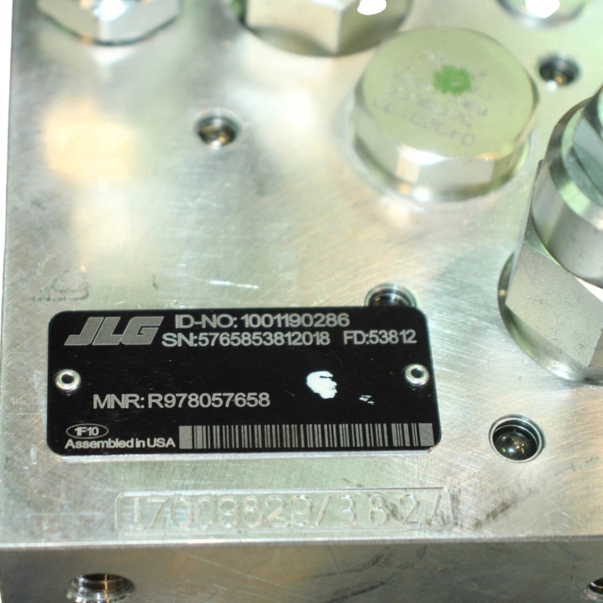 1001190286 JLG Platform Valve Assembly