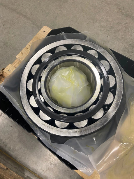 22330-E1-XL-C3 Genuine FAG Spherical Roller Bearing