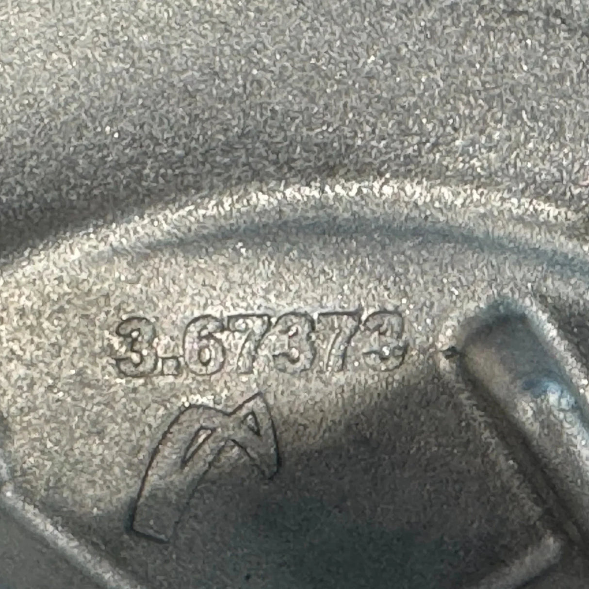 85109694 Genuine Volvo Water Pump Kit - Truck To Trailer