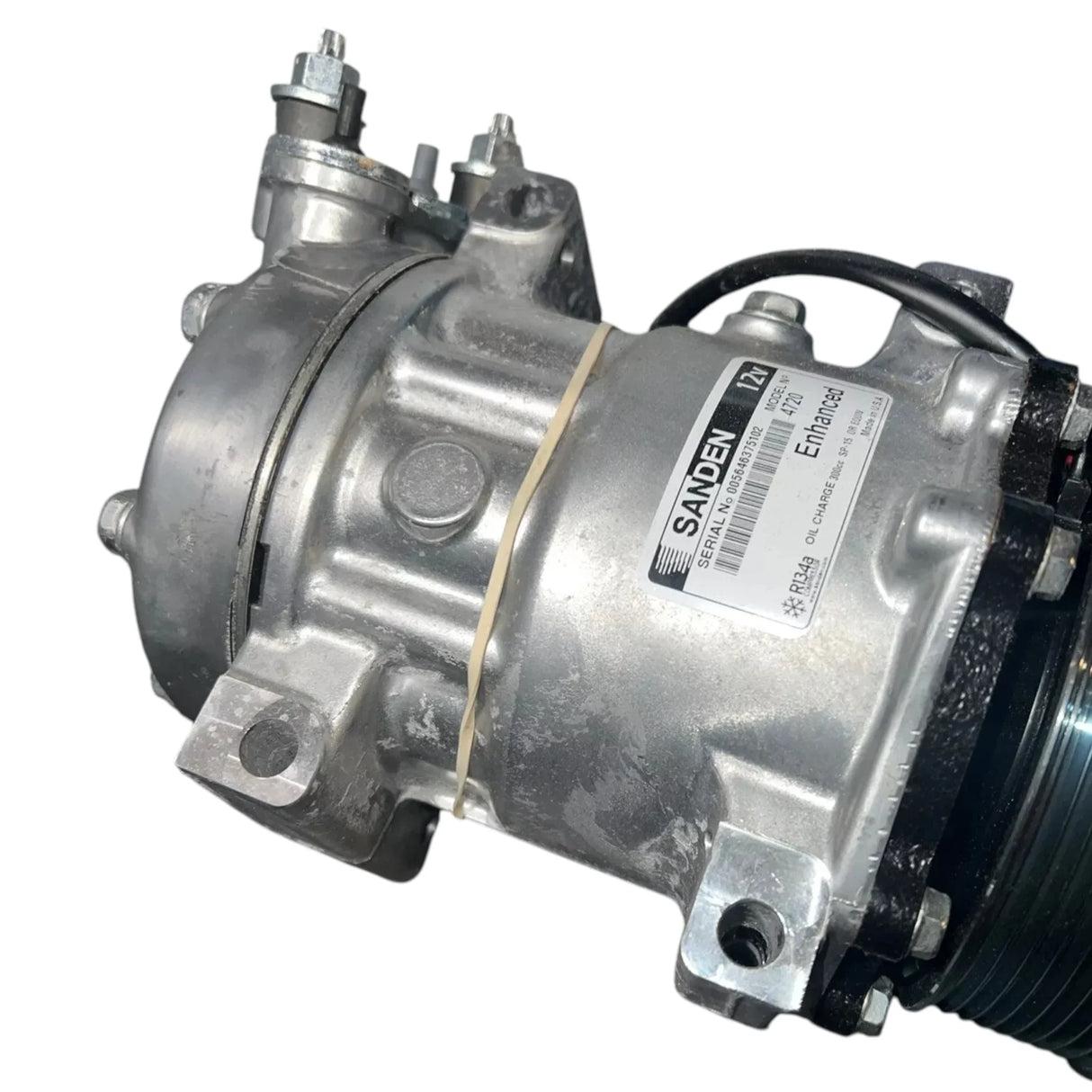 1130060 Genuine International A/C Compressor - Truck To Trailer