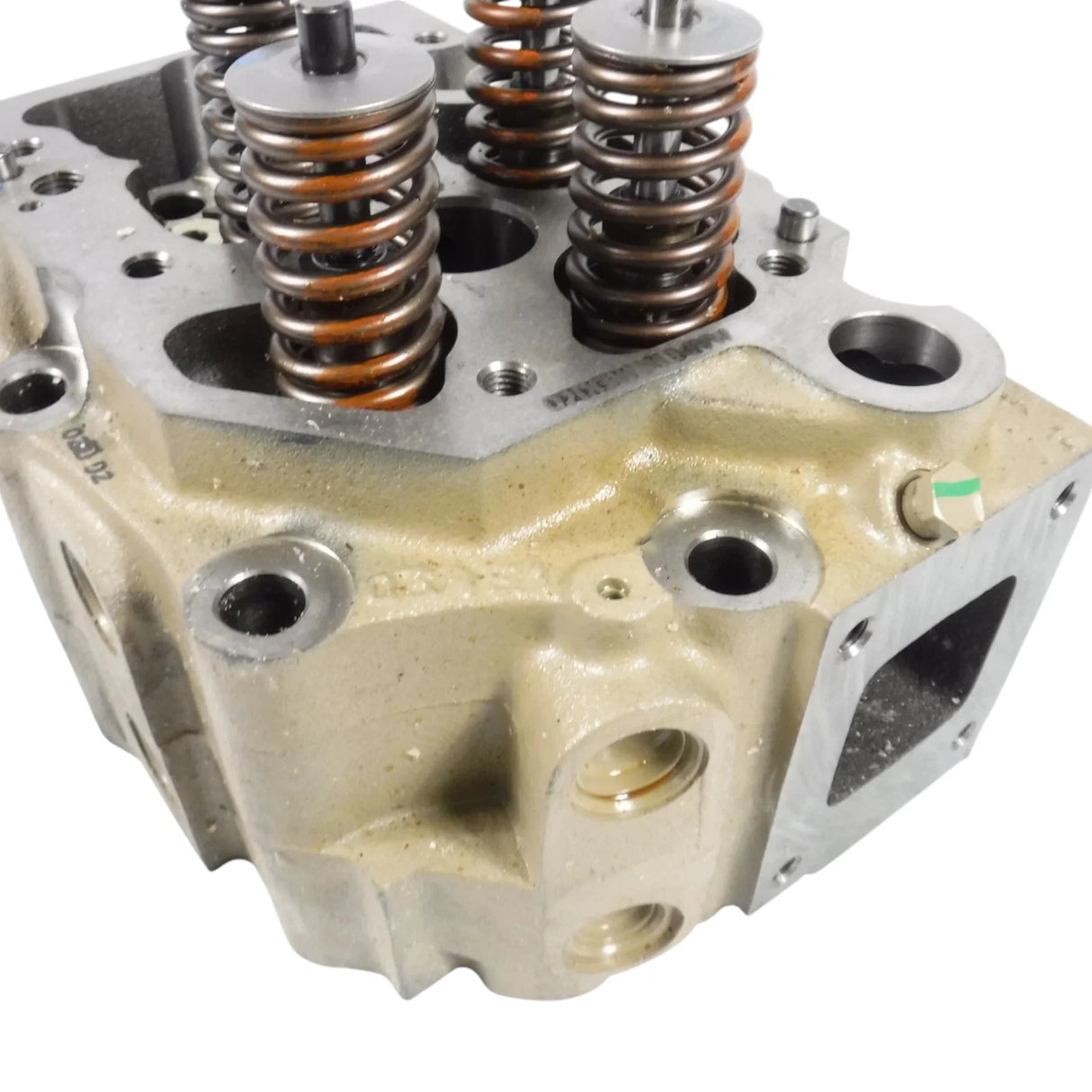 5371843 Cummins Cylinder Head - Truck To Trailer