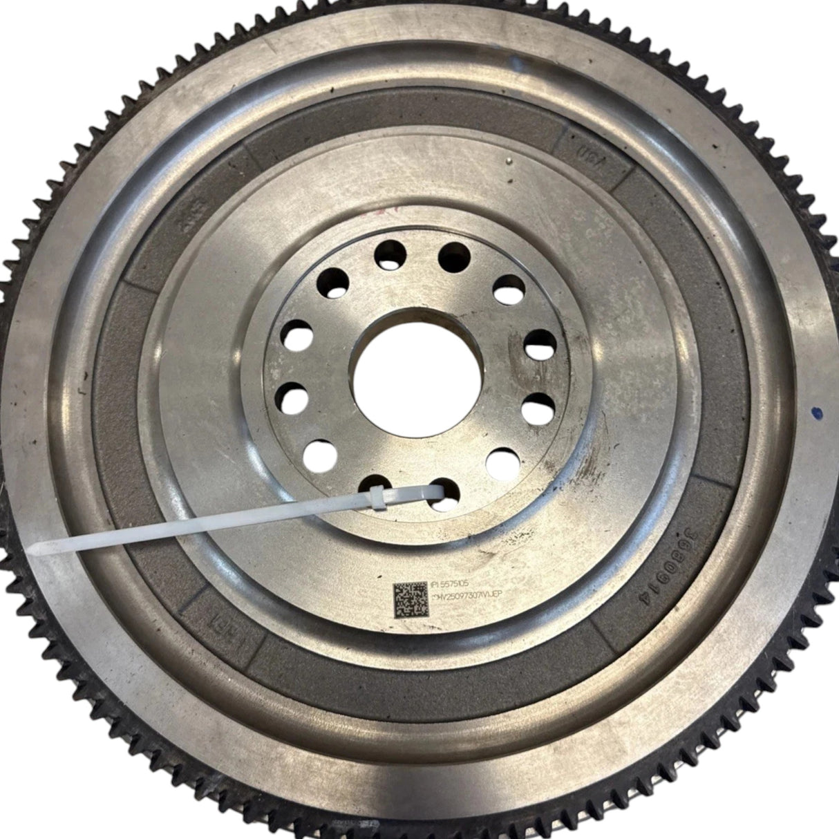 5575105 Genuine Cummins Clutch Flywheel
