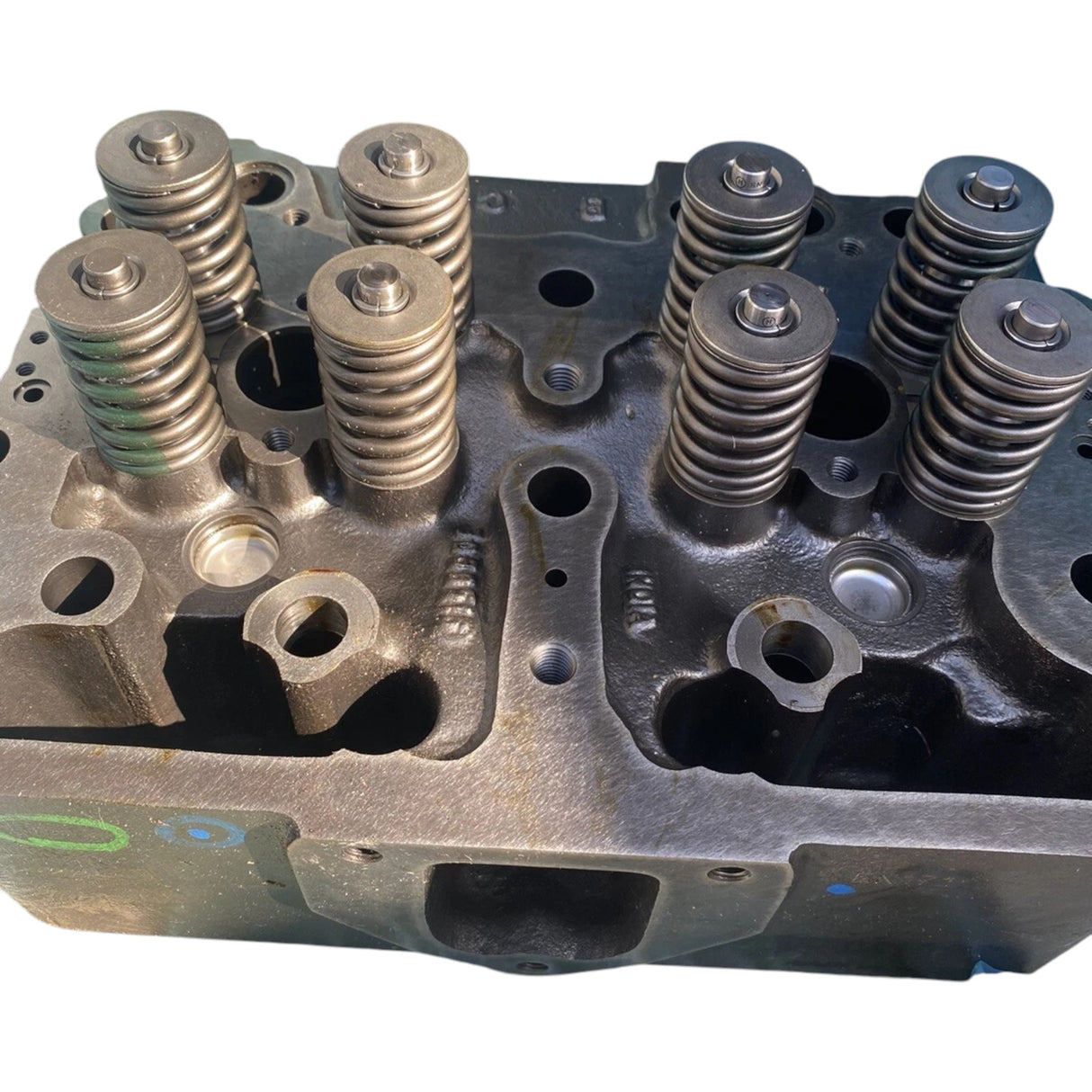 3411805 Genuine Cummins Cylinder Head