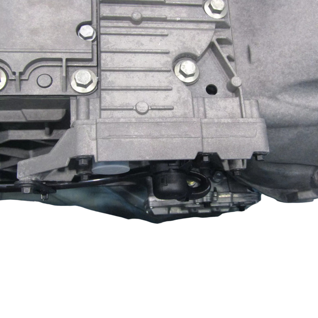 85020580 Genuine Volvo Transmission Asssembly