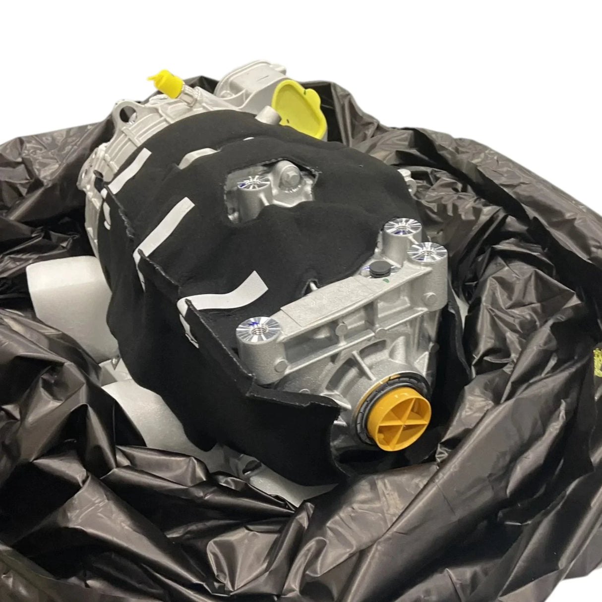 36013013 Genuine Volvo Front Axle Drive - Truck To Trailer