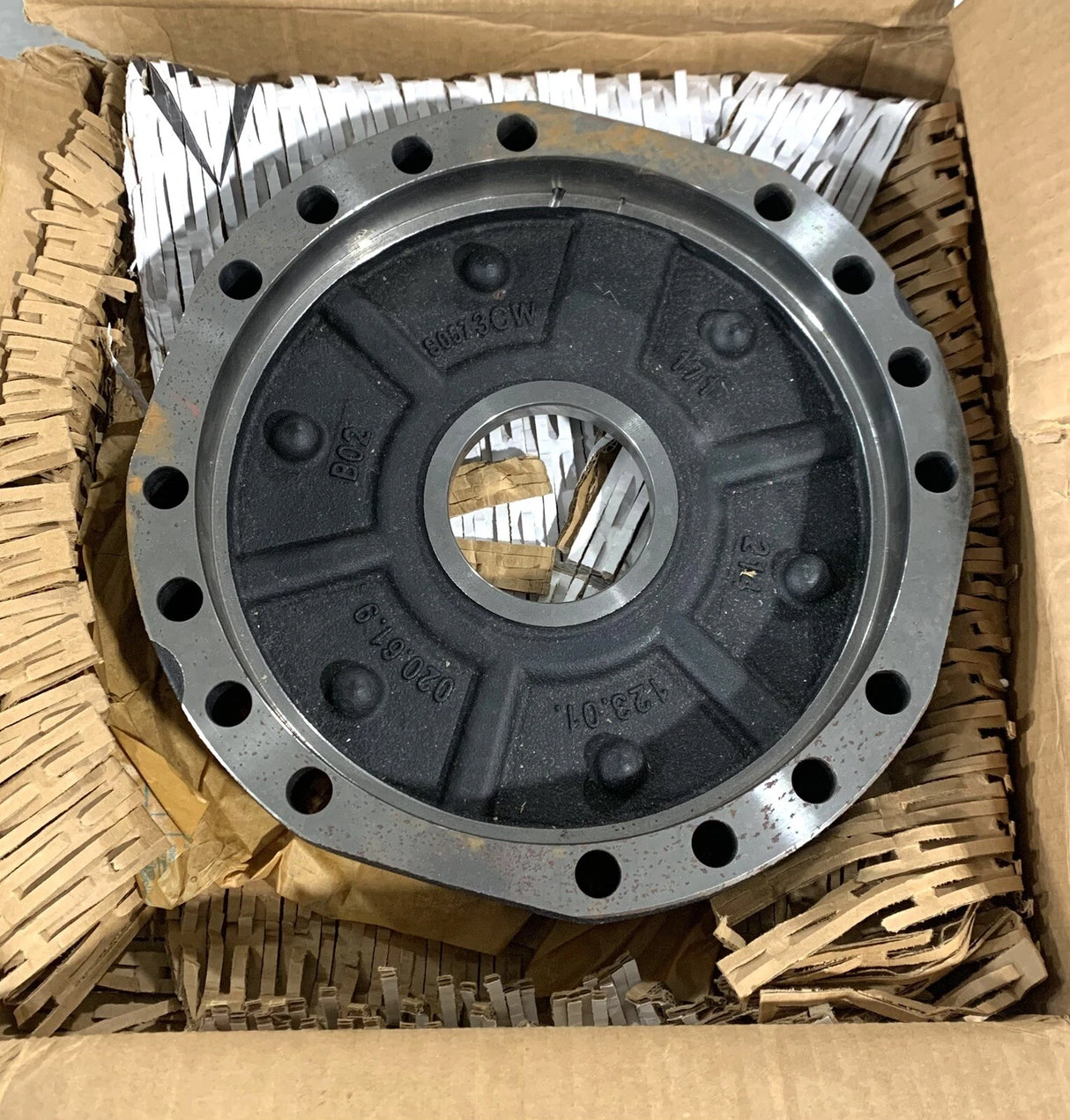 123.01.020.01 Genuine Dana Spicer Intermediate Cover