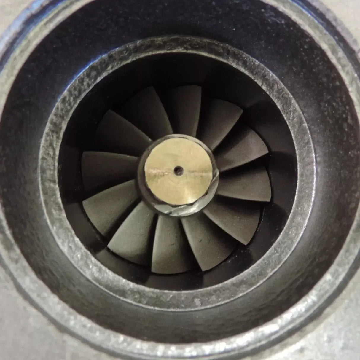 85000288 Gunuine Volvo Turbocharger HX52 For Volvo Mack - Truck To Trailer
