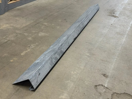 05S19835-06 Supreme Body Corner Post,12G,Galvanized,13.375 X108.25 - Truck To Trailer