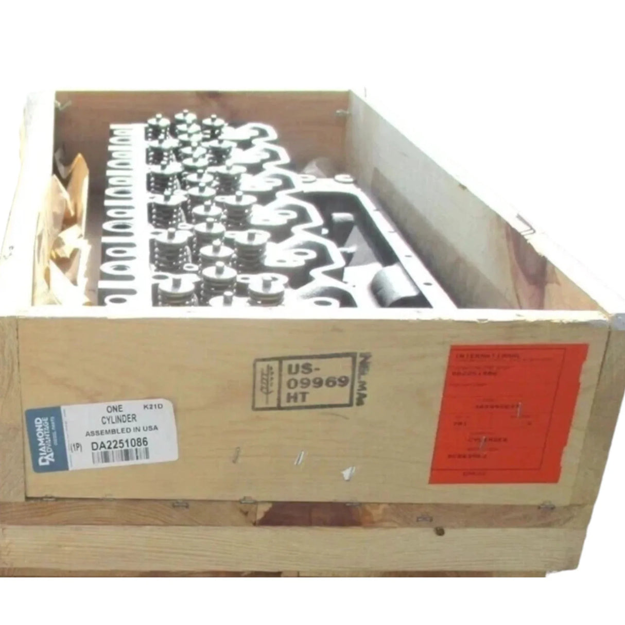 3943627 Genuine International Cylinder Head - Truck To Trailer