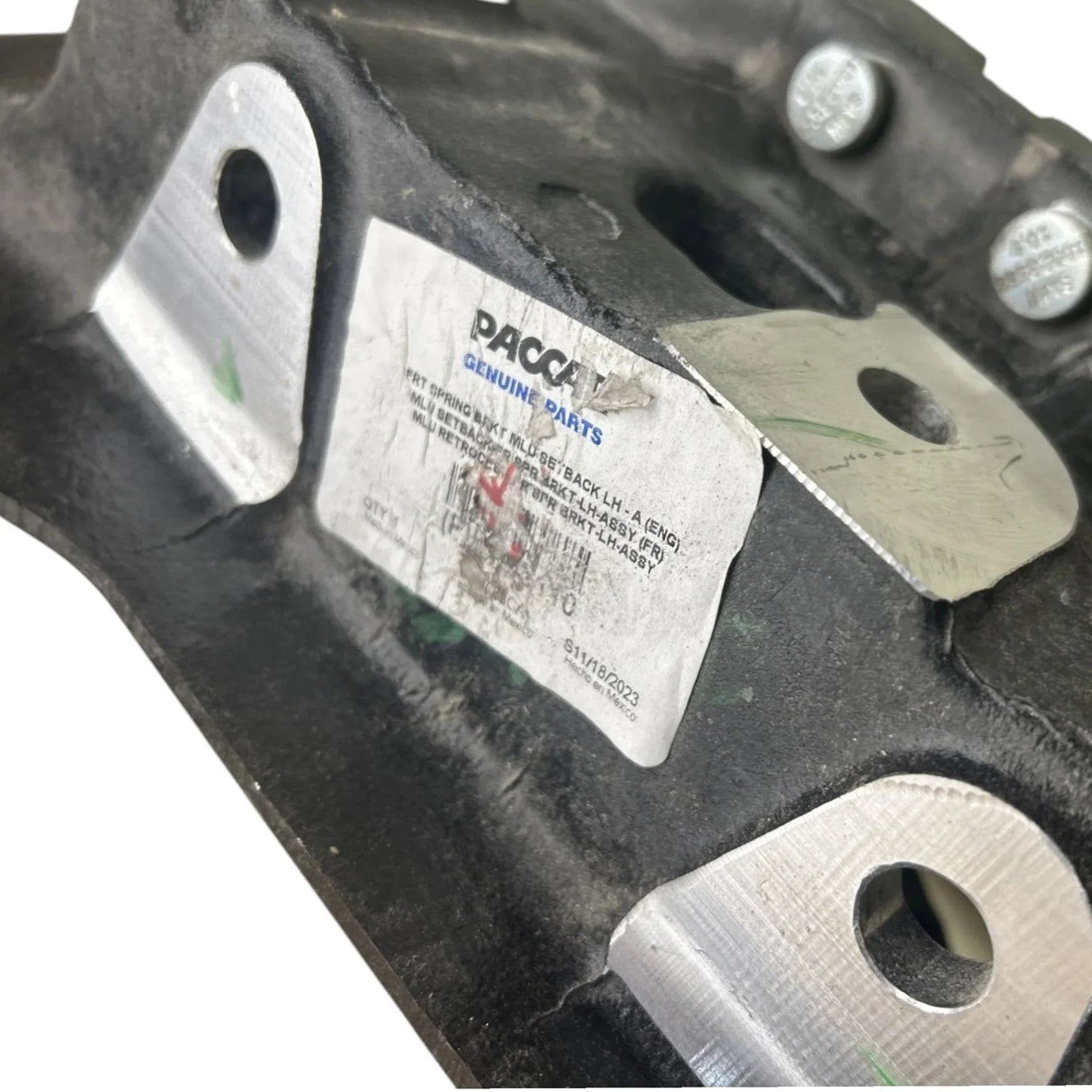 B11-6110 Genuine Paccar Front Drive Bracket Fits Freightliner Axle - Truck To Trailer