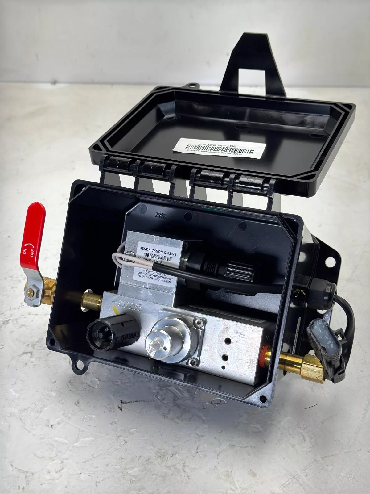 TIREMAAX.7142 Genuine Hendrickson Tire Inflation System Truck To Trailer