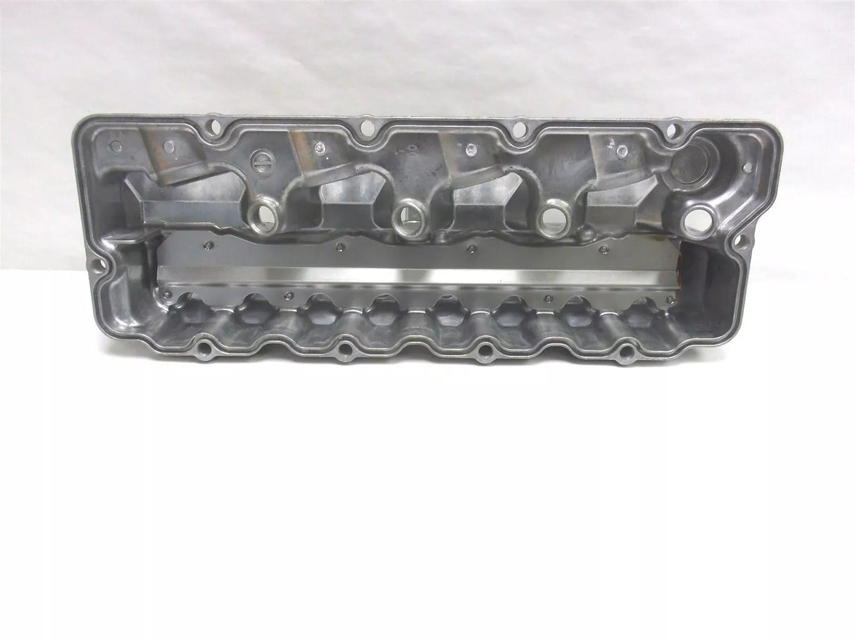 1J751-14504 Kubota Cylinder Head Cover Assembly