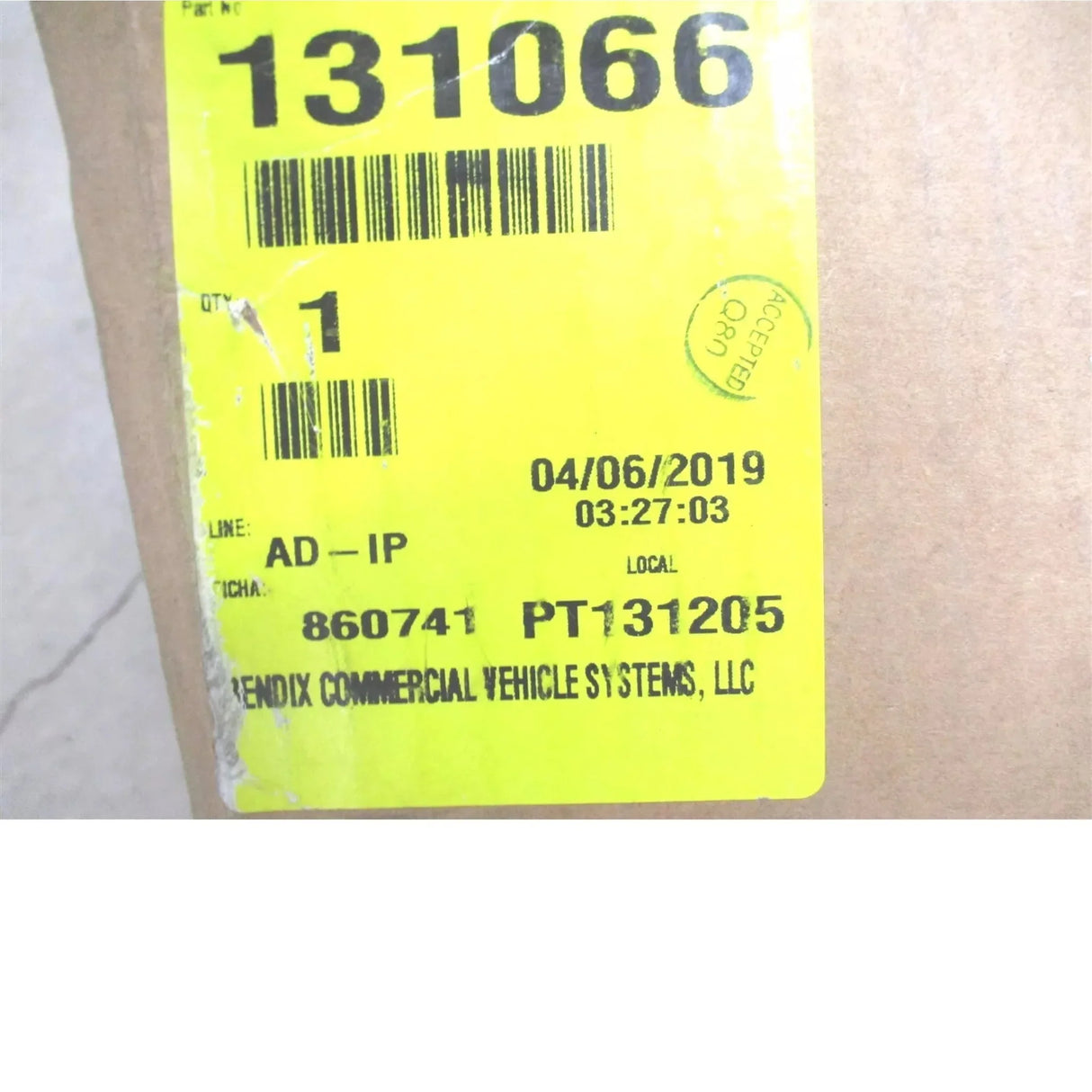 6126243C91 International Air Dryer 12 Volt Ad-IP Integral Purge - Truck To Trailer