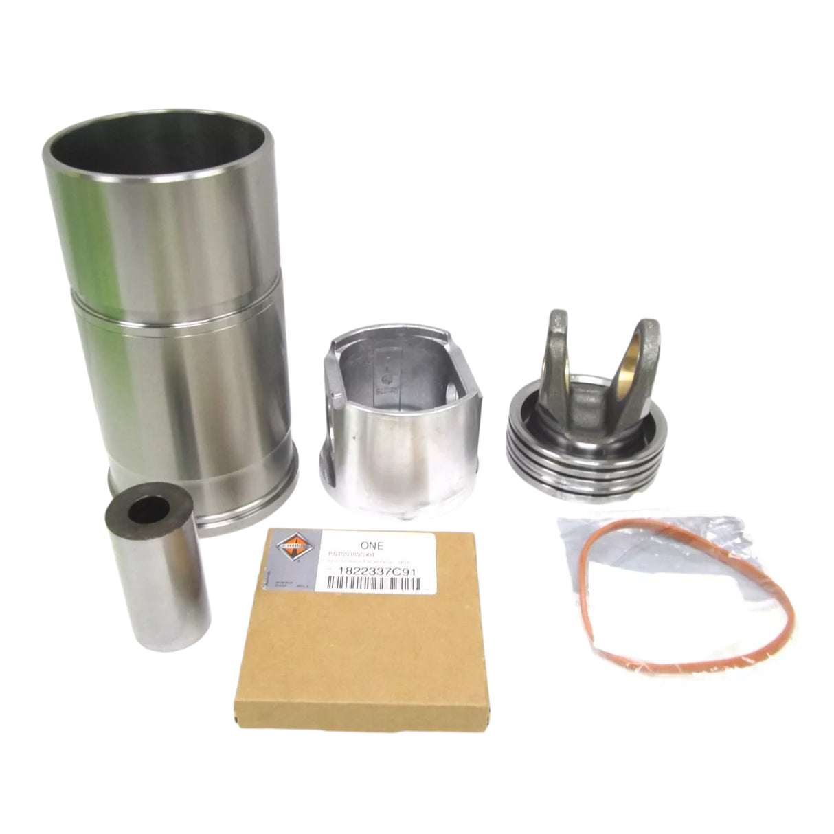 1824757C97 International Piston Sleeve And Ring Kit