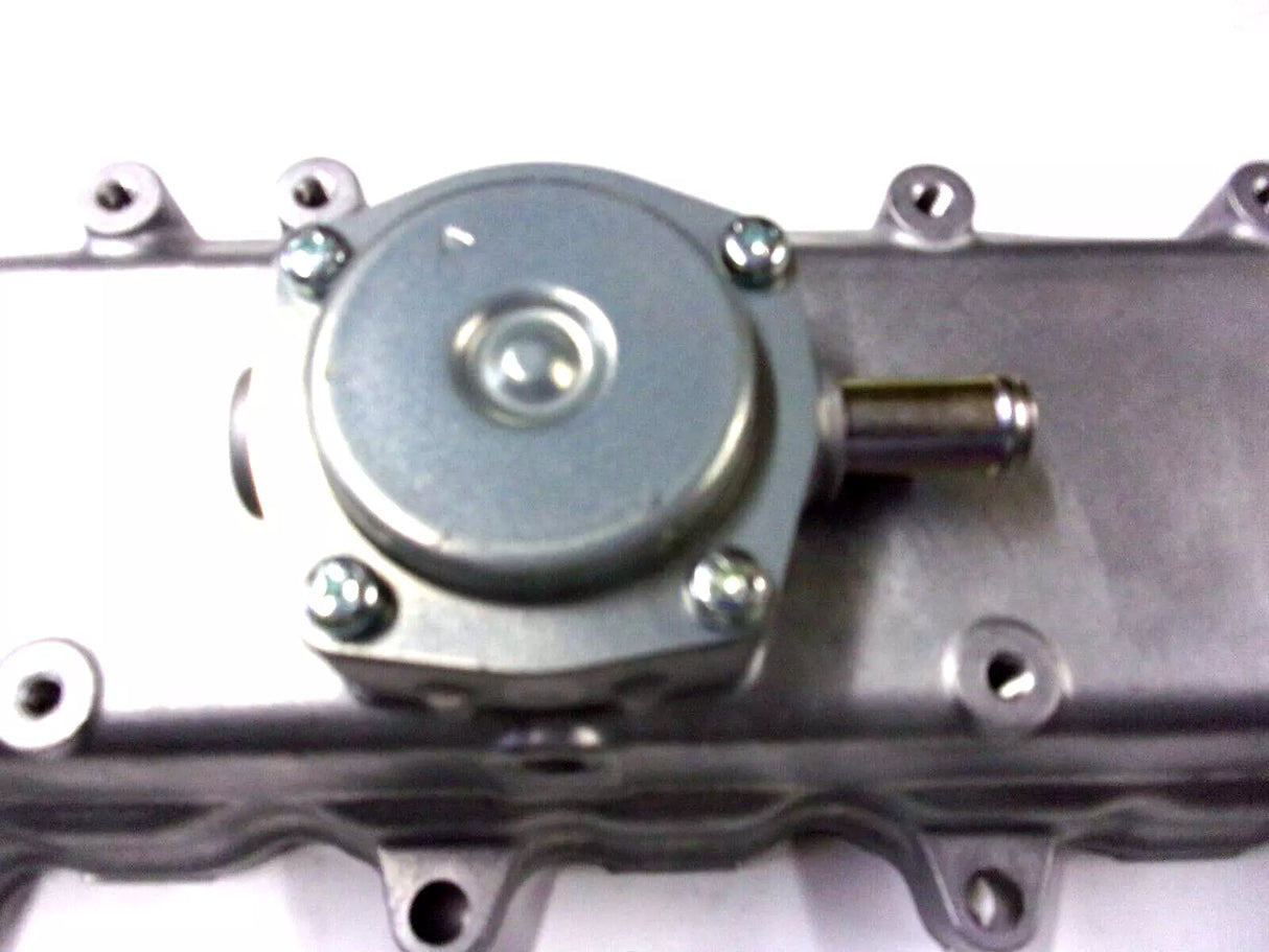 1J801-14500 Kubota Cylinder Head Cover