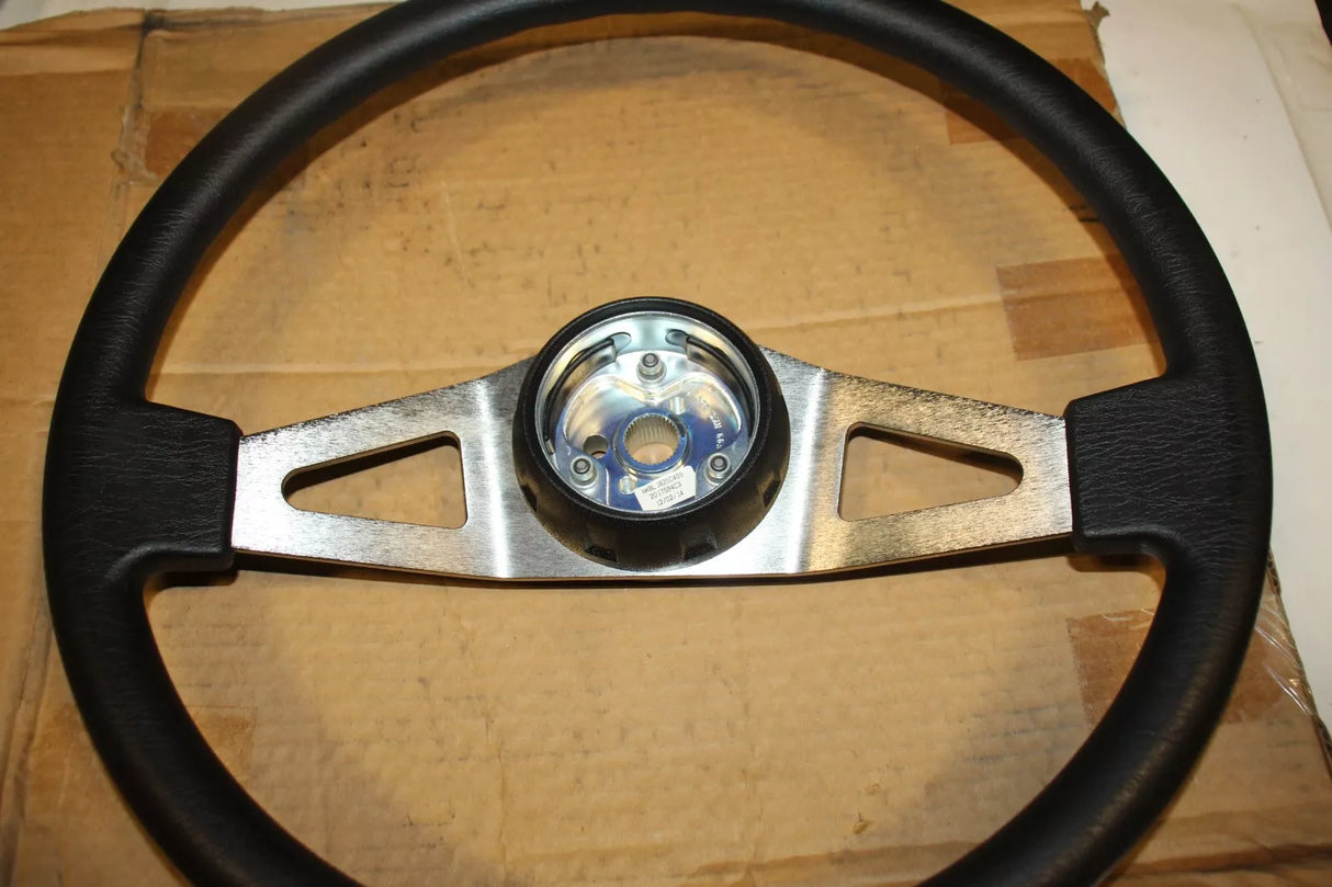 2017594C3 International Steering Wheel