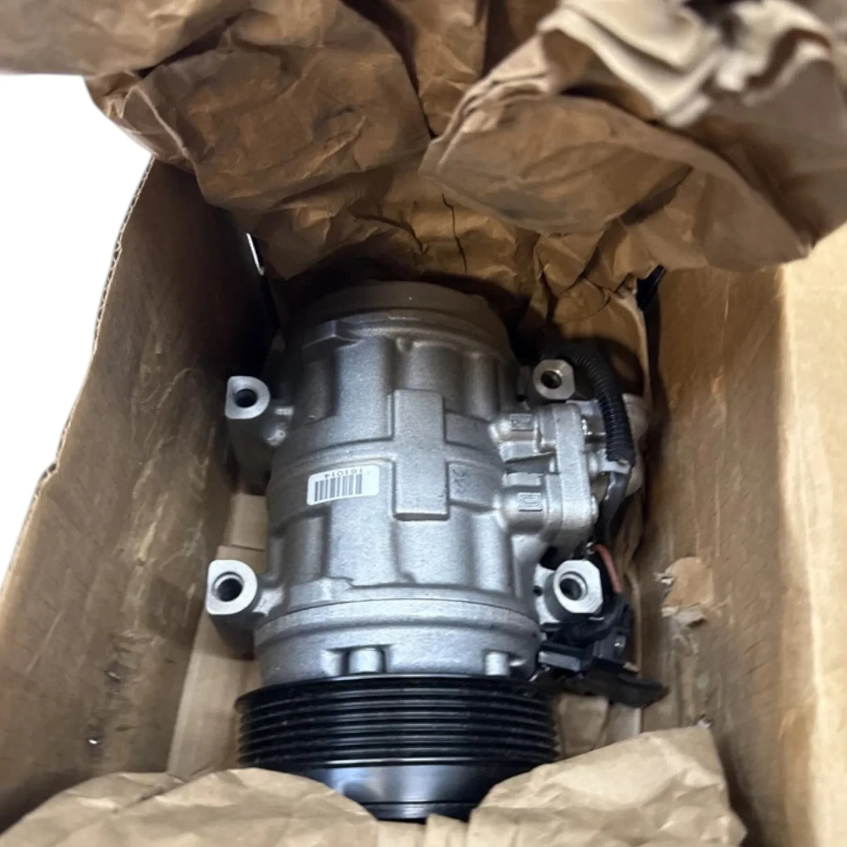 4710232 Denso A/C Compressor - Truck To Trailer
