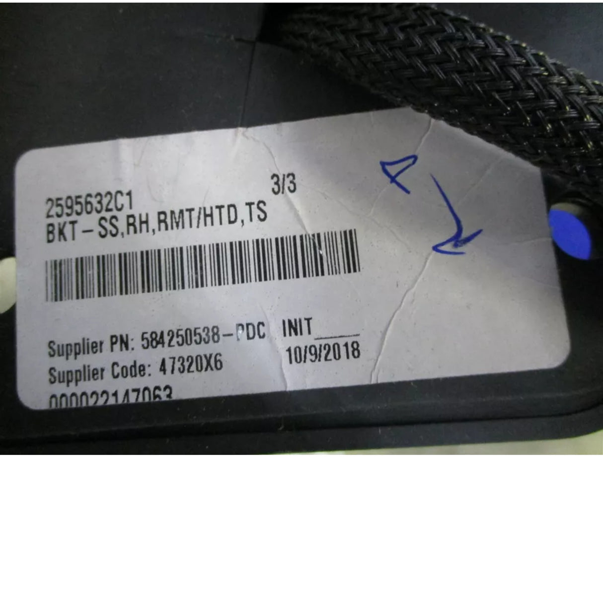 2595632C1 International Bracket, Mirror ASM SS HT