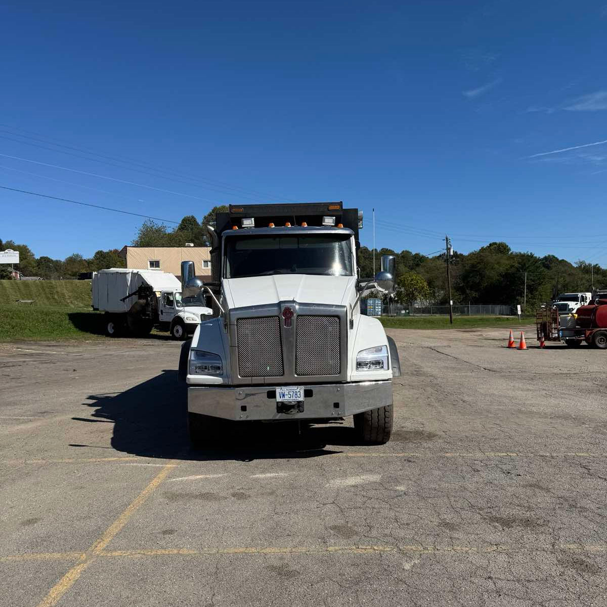 2020 Kenworth T880 Tri-Axle Dump Truck