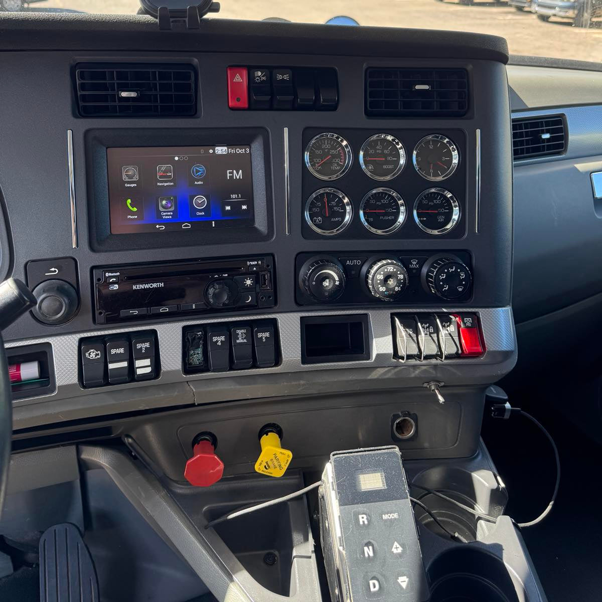 2020 Kenworth T880 Tri-Axle Dump Truck