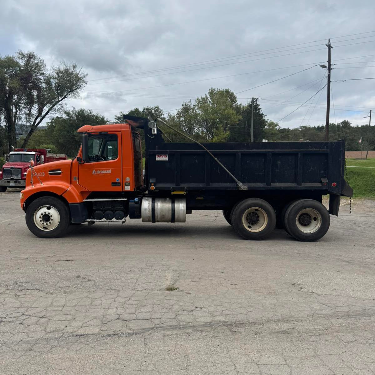 2014 Volvo VHD Tandem-Axle Dump Truck