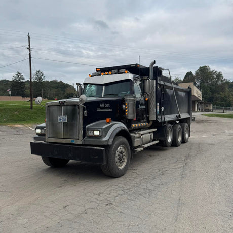 2015 Western Star 4900SFA Tri-Axle Dump Truck