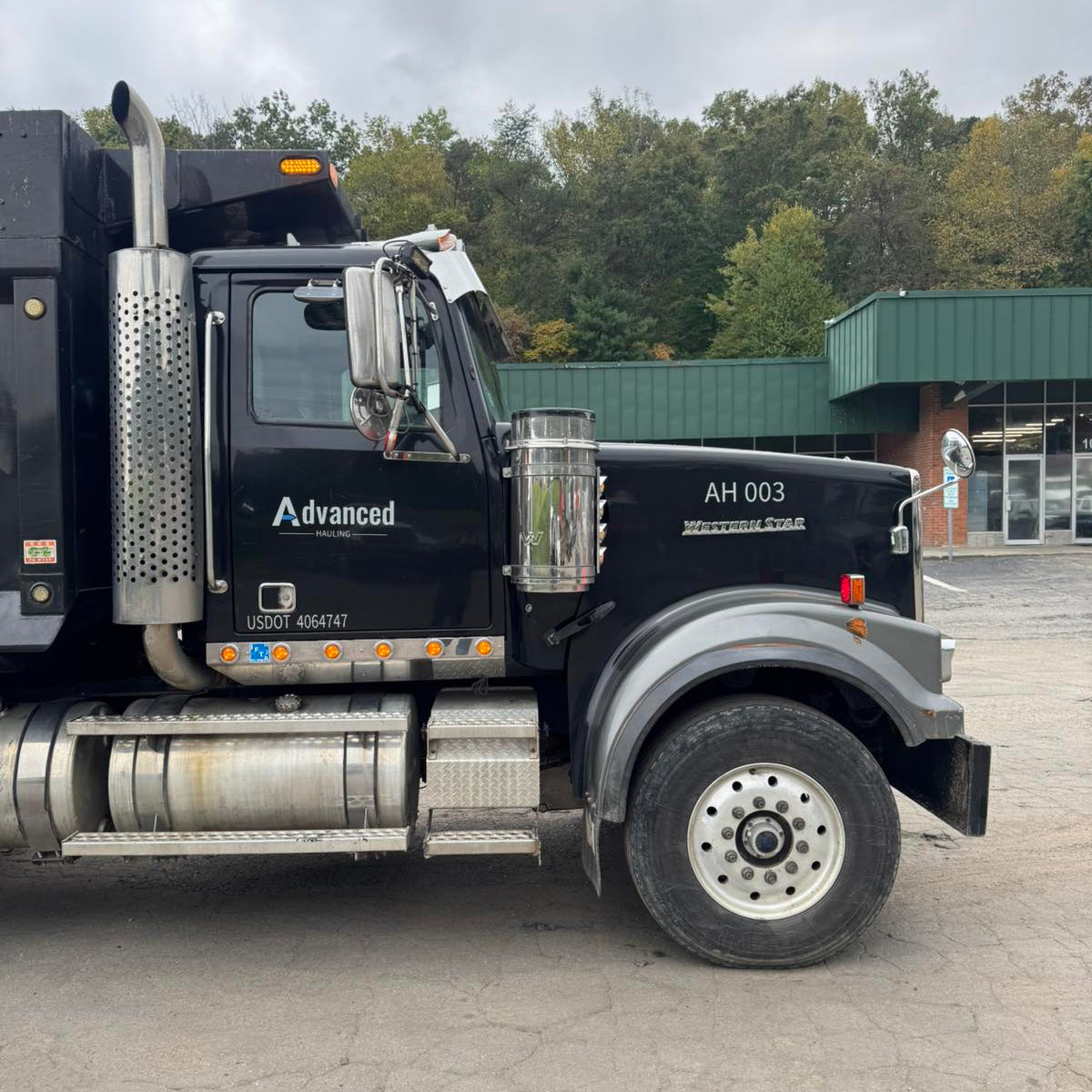 2015 Western Star 4900SFA Tri-Axle Dump Truck