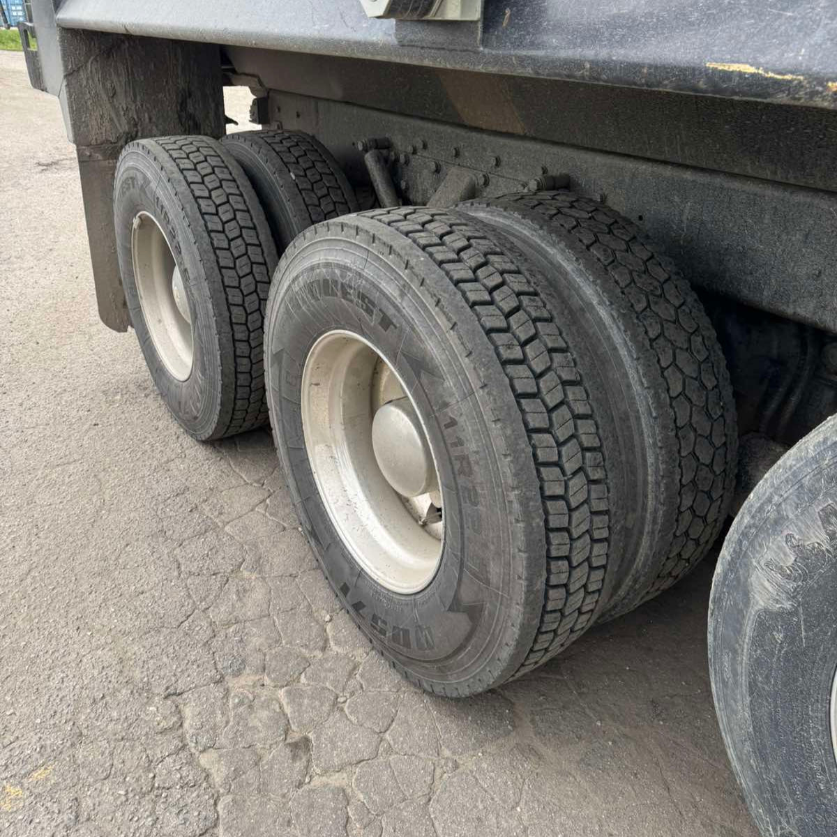 2015 Western Star 4900SFA Tri-Axle Dump Truck