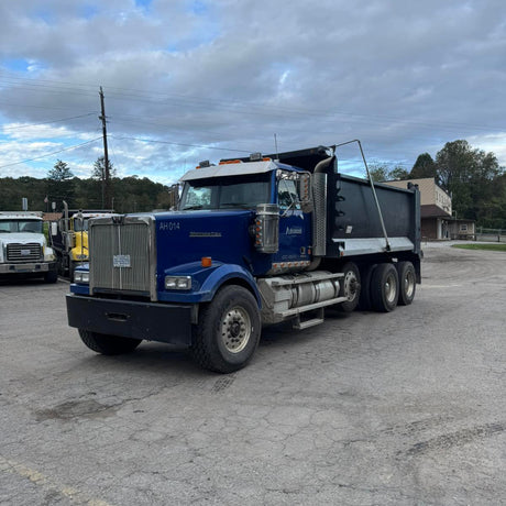 2019 Western Star 4900SF Tri-Axle Dump Truck