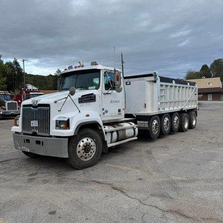 2016 Western Star 4700SF Quint-Axle Dump Truck