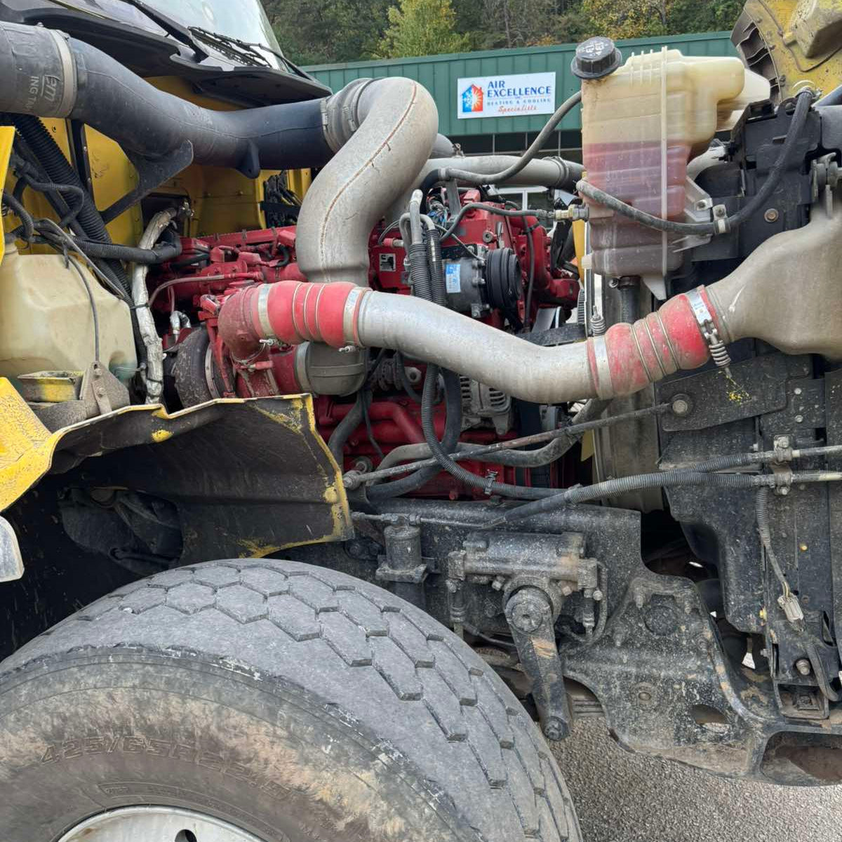 2017 International 5900i Quint-Axle Dump Truck