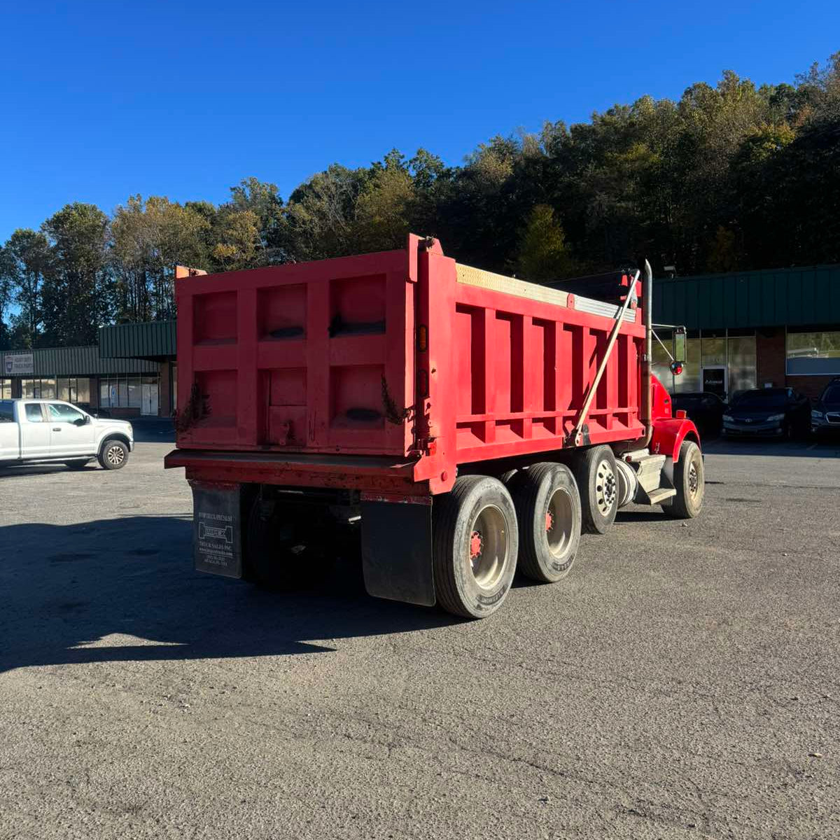 2012 Kenworth T800 Tri-Axle Dump Truck