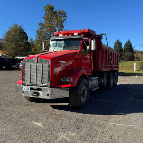 2012 Kenworth T800 Tri-Axle Dump Truck