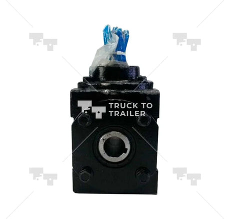 AM141737 Genuine John Deere Gear Case - Truck To Trailer